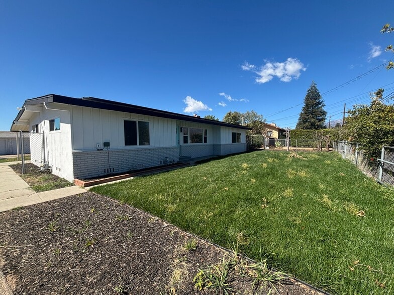 Building Photo - 1211 Pennsylvania Ave