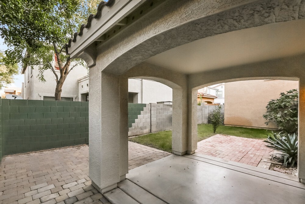 Building Photo - 21118 E Stonecrest Dr