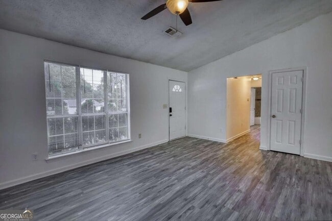 Building Photo - 2119 Briar Glen Ln SW