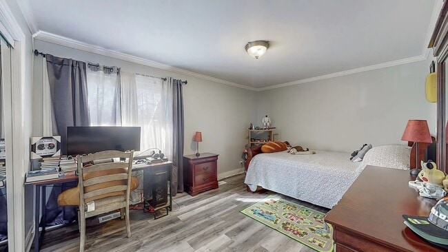 Building Photo - 717 Geneva Ave