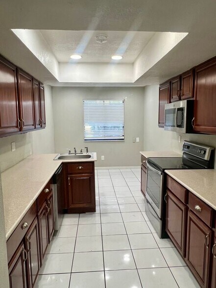 Primary Photo - 3880 Villa Rose Ln