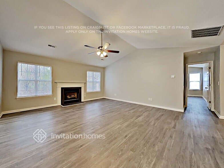 Building Photo - 1911 Decatur Ct