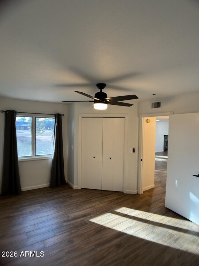 Building Photo - 905 N Beeline Hwy