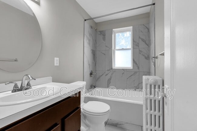 Building Photo - 1015 Amherst St