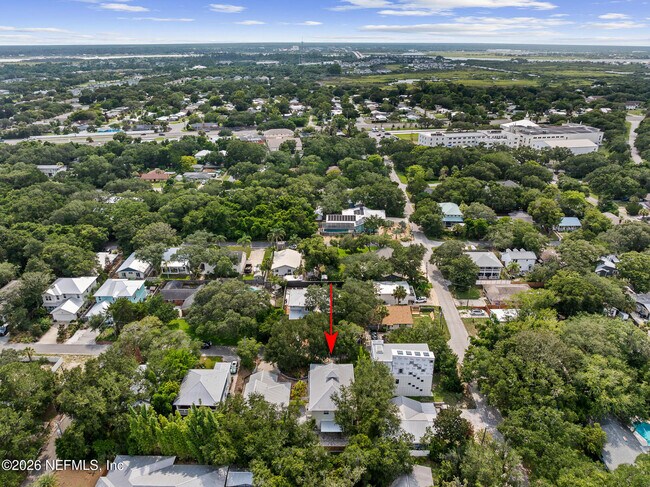 Building Photo - 1708 Castile St