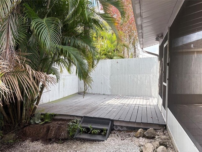 Building Photo - 2338 Tami Sola St