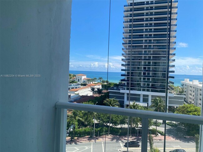 Building Photo - 5880 Collins Ave
