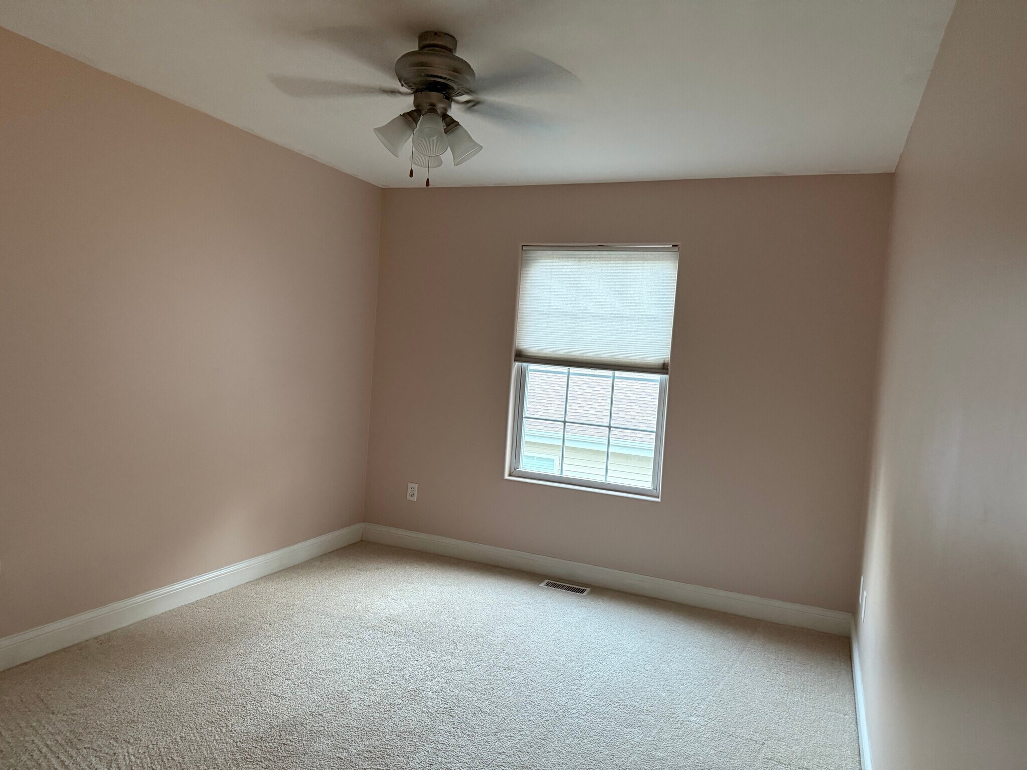 Building Photo - 1202 Griffin Lake Ave