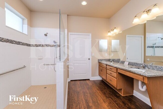 Building Photo - 14646 Balloch Dr