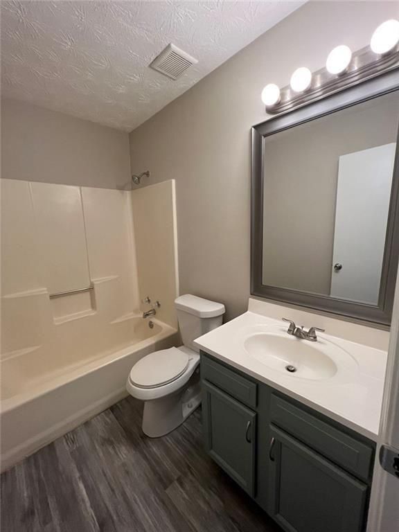 Building Photo - 5285 Sugar Crest Dr