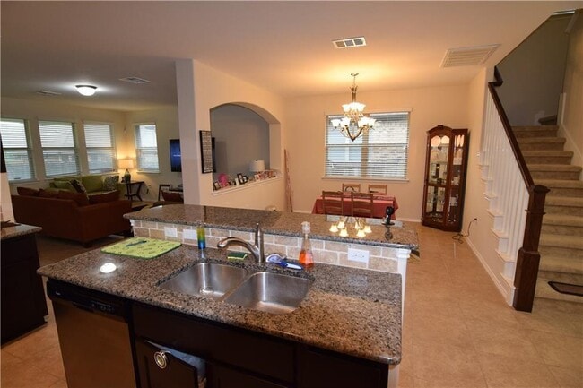 Building Photo - 325 Banin Malone Ln