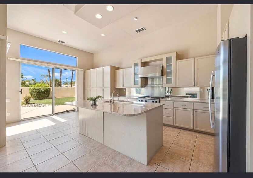 Building Photo - 75940 Nelson