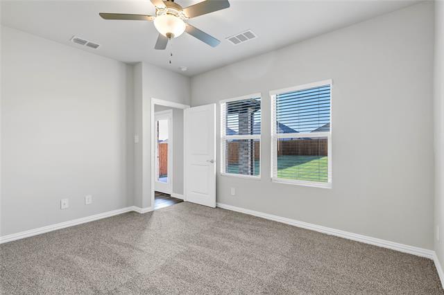 Building Photo - 604 Ezra Ln