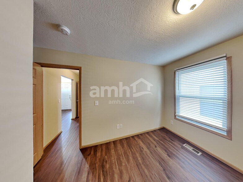 Building Photo - 2901 Gablewood Dr