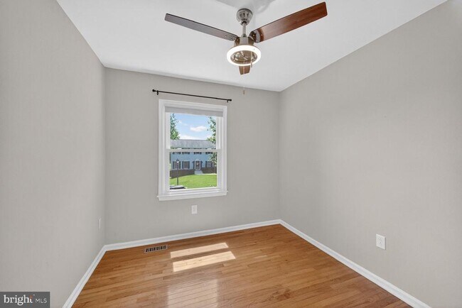 Building Photo - 21228 McFadden Square