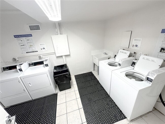 Building Photo - 19390 Collins Ave