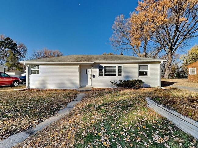 Building Photo - 8232 11th Ave S