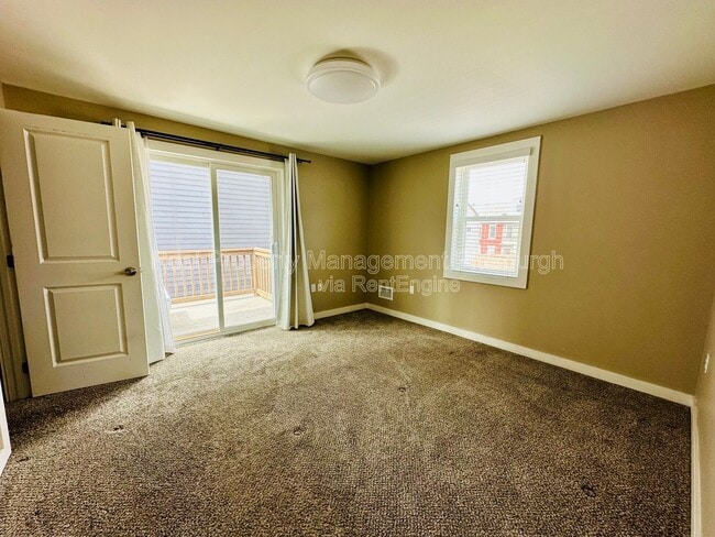 Building Photo - 190 49th St