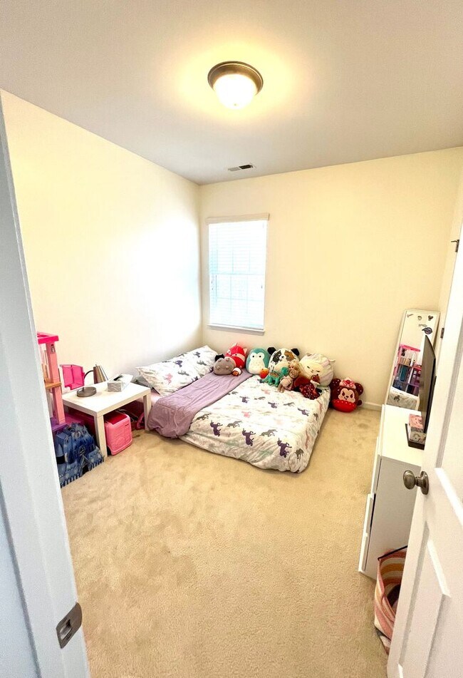 Building Photo - Villages at Rolesville