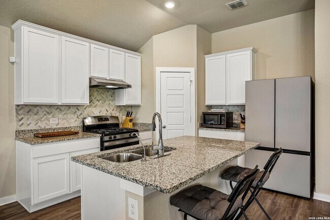 Building Photo - 10771 Francisco Way