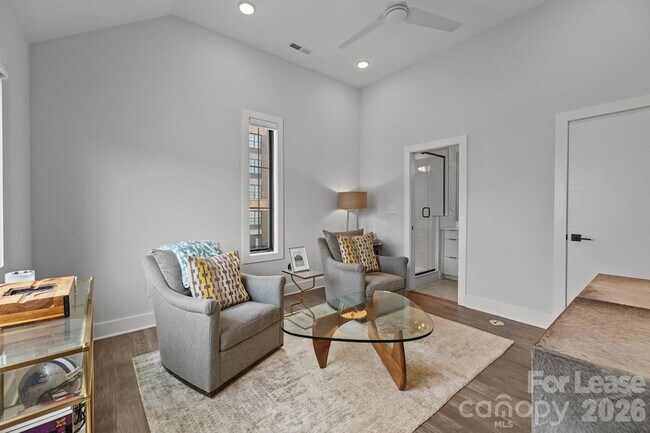 Building Photo - 1207 Minter Pl