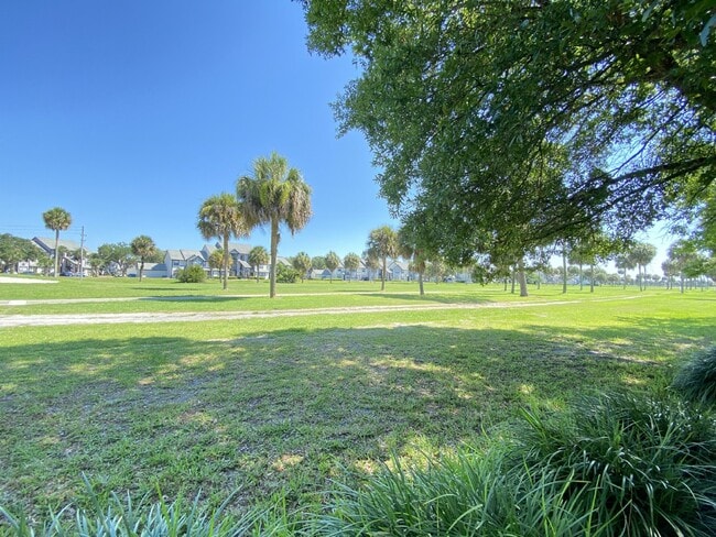 Building Photo - 2668 Bernice Ct