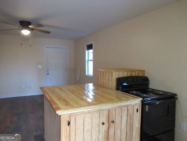 Building Photo - 88 Stanley Nix Rd