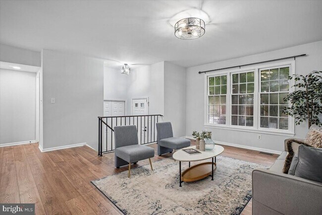 Building Photo - 10108 Ebenshire Ct