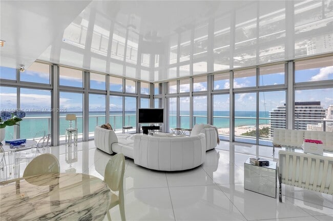 Building Photo - 3737 Collins Ave