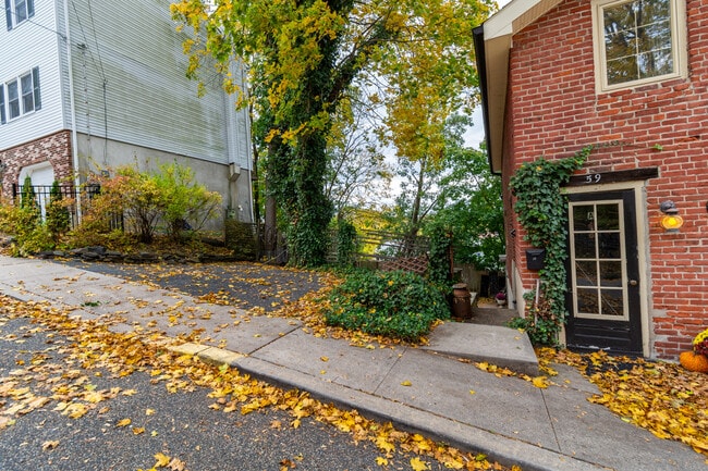 Building Photo - 59 S Franklin St