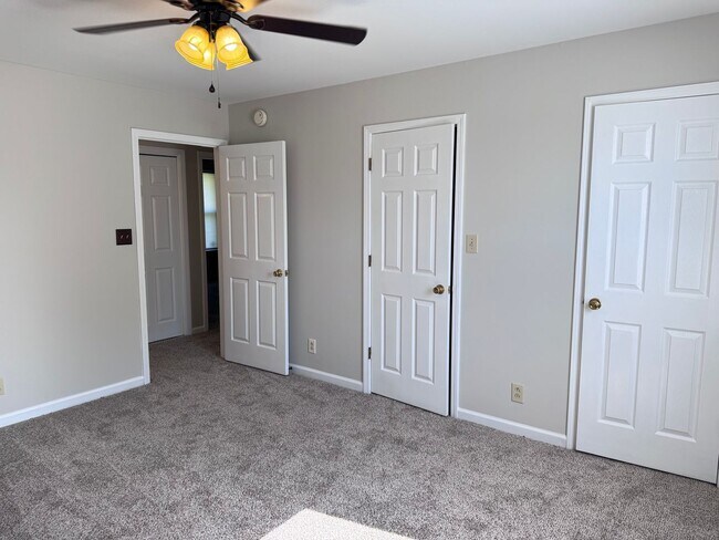 Building Photo - 438 Kelsey Dr
