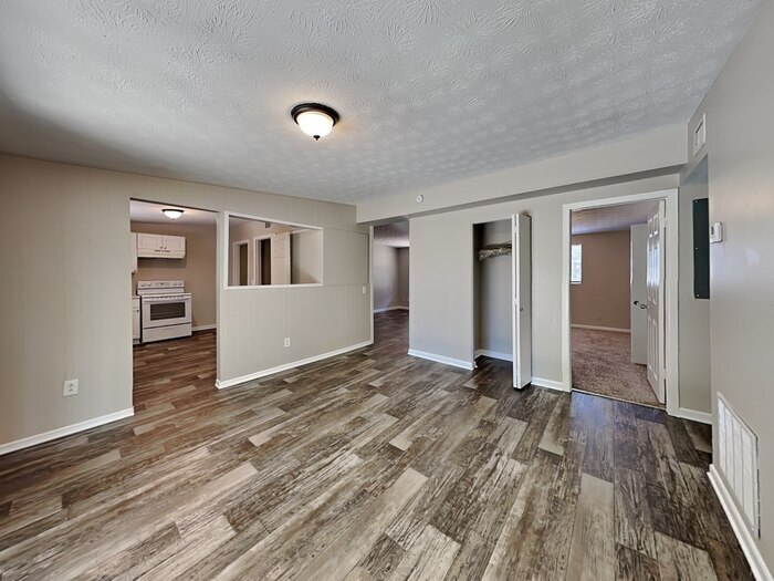 Building Photo - 2950 Wedgefield Blvd
