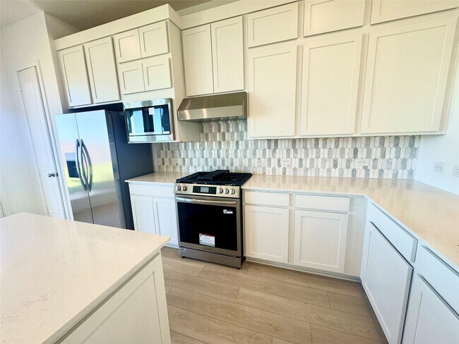 Building Photo - 16315 Mesquite Fld Dr