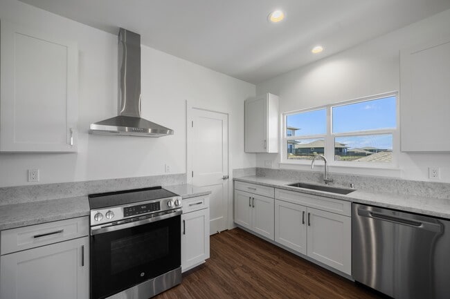 Building Photo - 112 Oliona St