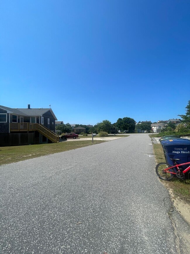 Building Photo - Long term rental in Nags Head