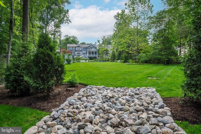 Building Photo - 5600 Brite Dr