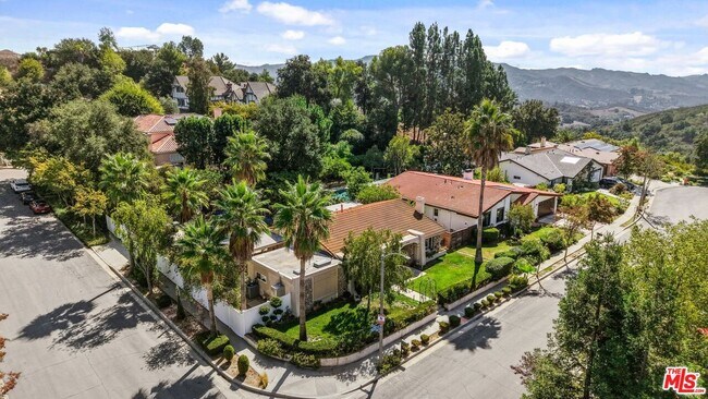 Building Photo - 3194 Rossini Pl
