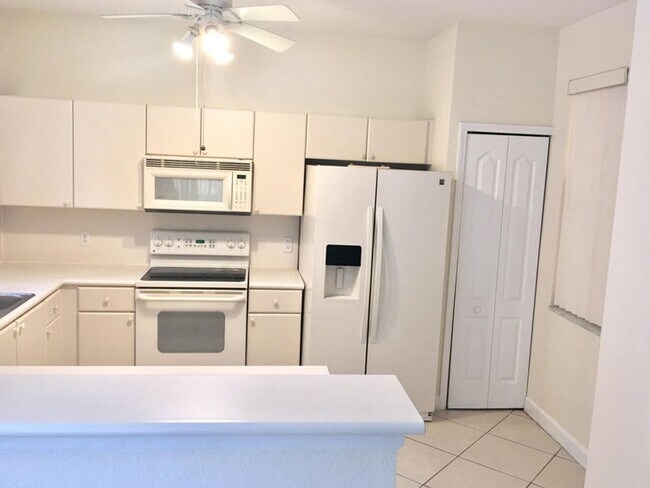 Primary Photo - 2008 Shoma Dr
