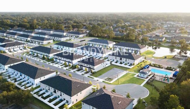 Building Photo - Coming Soon! Apply Now! 3BED 2.5BATH
