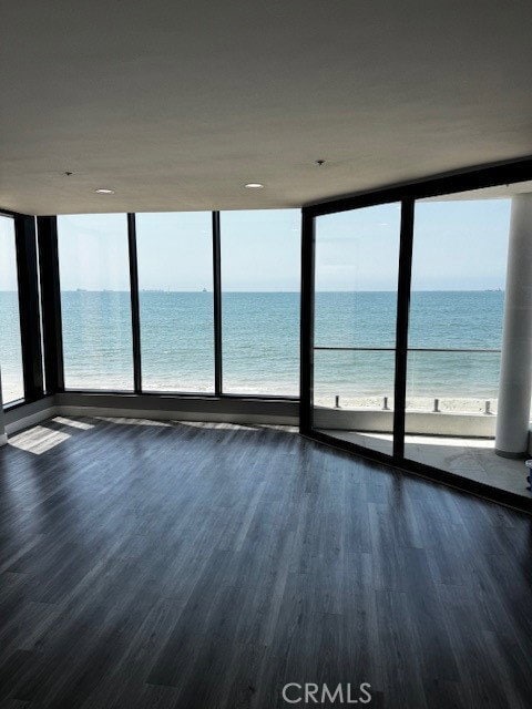 Building Photo - 6117 E Seaside Walk