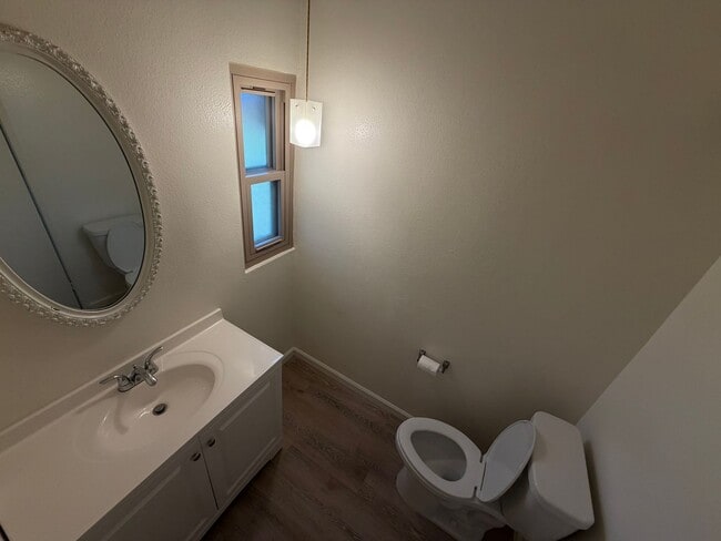 Building Photo - 4098 Valeta St