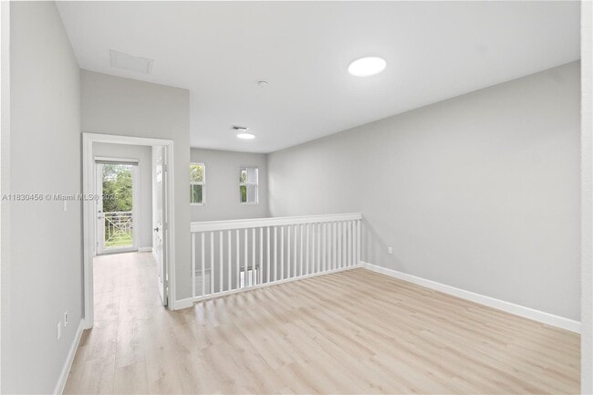 Building Photo - 10761 NW 75th St