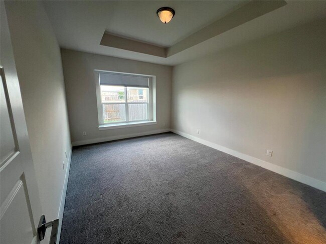 Building Photo - 509 Peace Dr