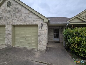 Building Photo - 109 Quail Run Dr