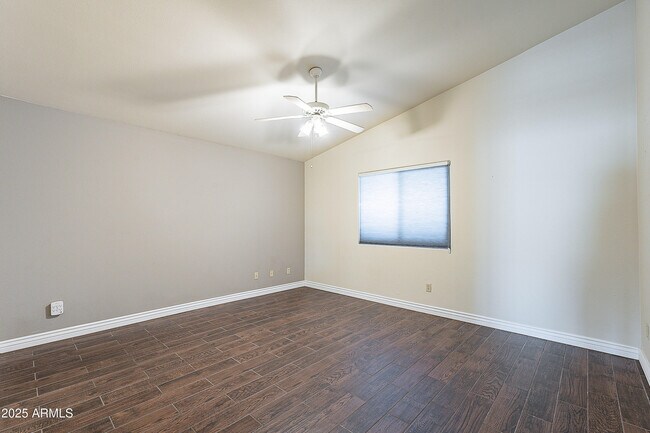 Building Photo - 7732 W Rancho Dr