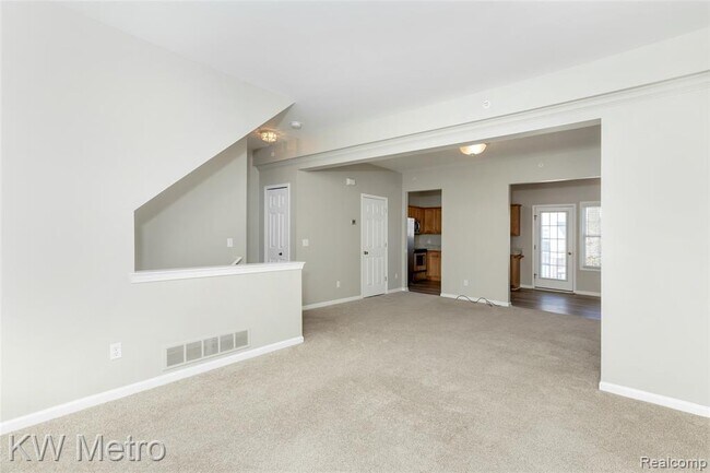 Building Photo - 788 Eagle Dr