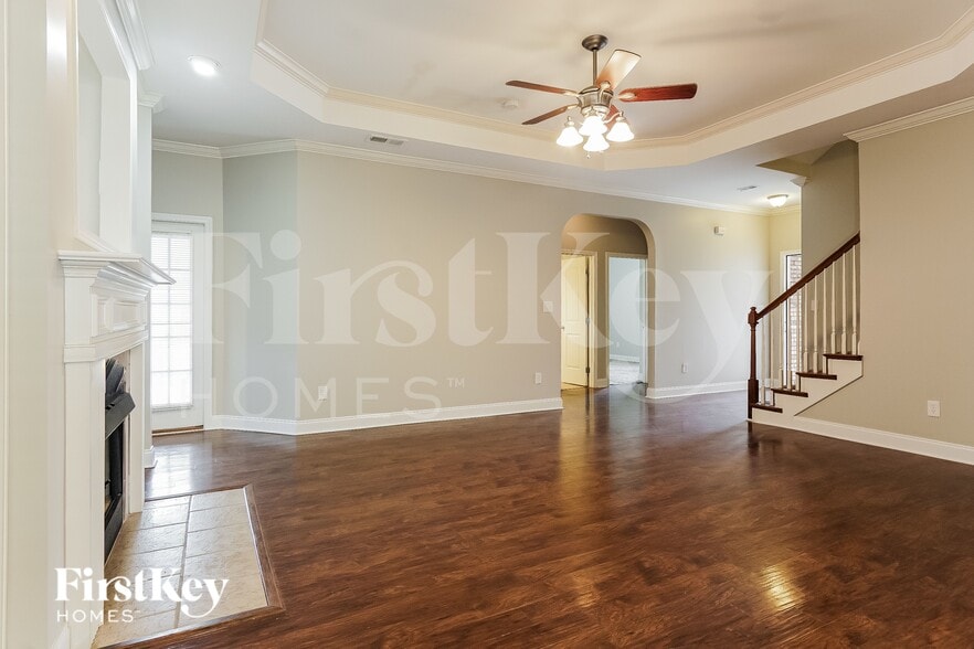 Building Photo - 2057 Highview Way