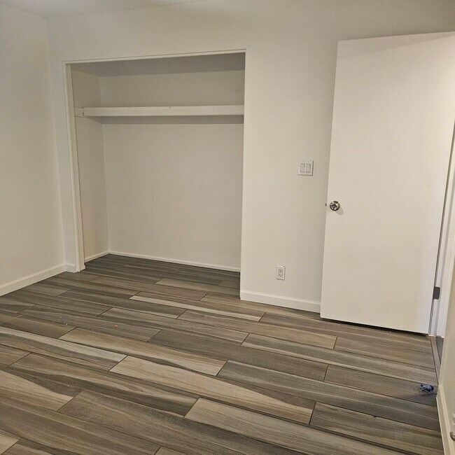 Building Photo - Upgraded suprise