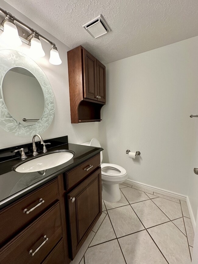 Building Photo - West Jordan