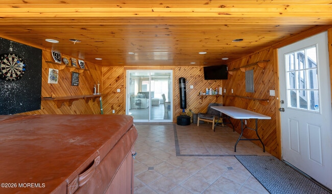 Building Photo - 406 Lawrence Dr